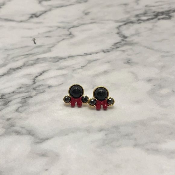 KATE SPADE MINNIE MOUSE STUD EARRINGS NWT MINNIE MOUSE - Picture 2 of 2